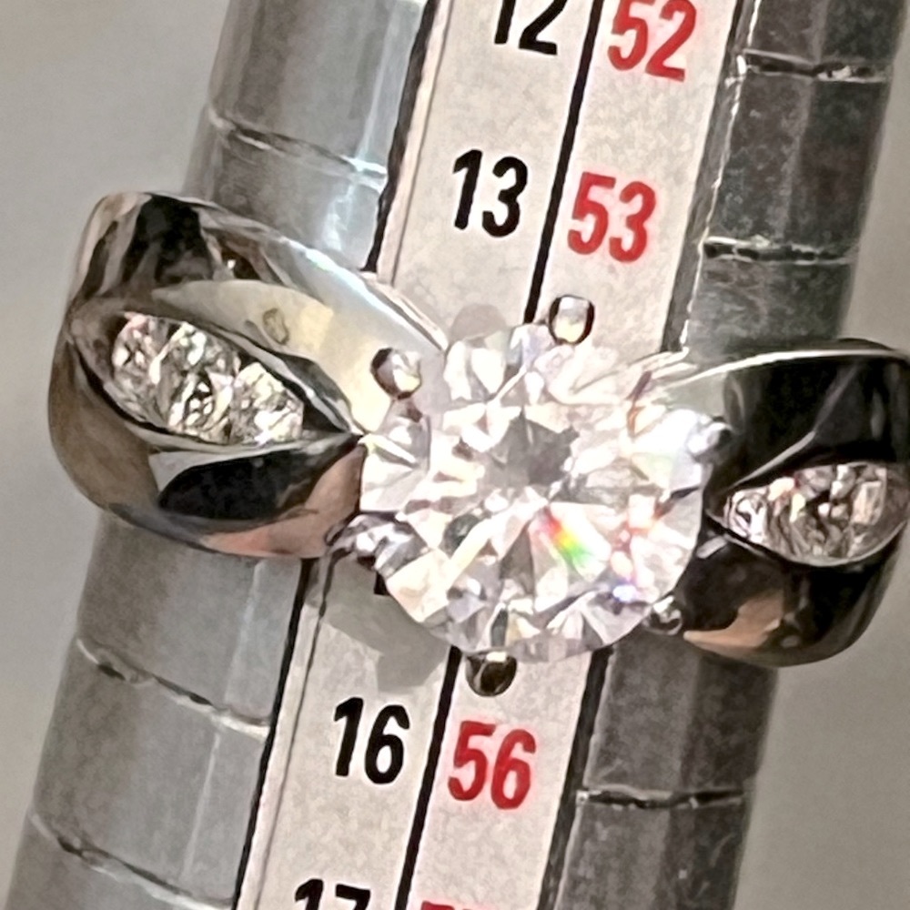 Bella Luce 2.26 ct diamond stimulant, white platinum 950 over sterling silver